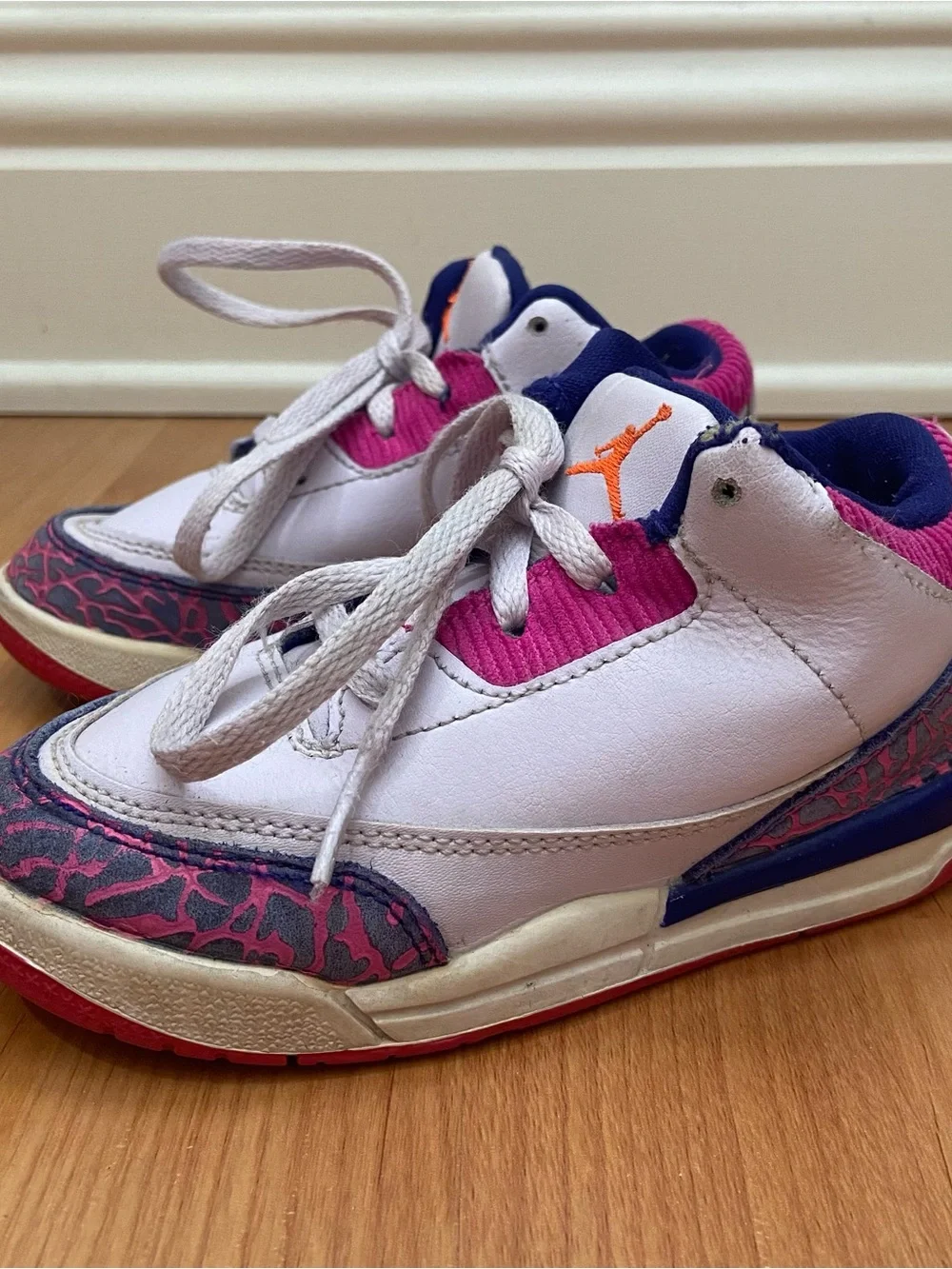 Jordan Retro 3 Barley Grape Sneakers Basketball Shoes Youth 9C